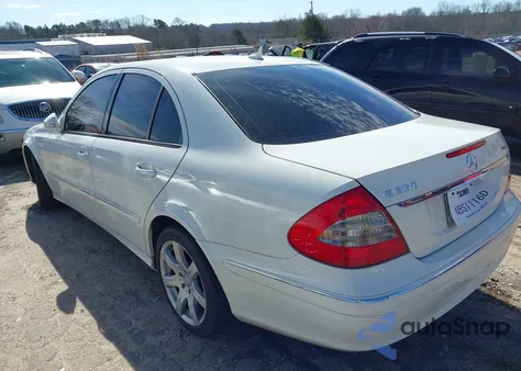 2007 Mercedes-Benz E 350 z USA, uszkodzony, nr VIN WDBUF56X77B099205